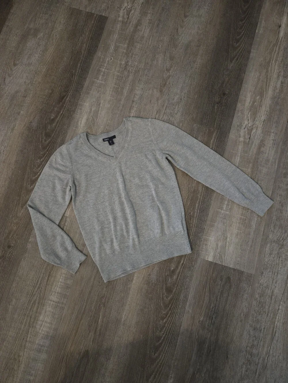 GapKids Girls XL Gray V-Neck Sweater